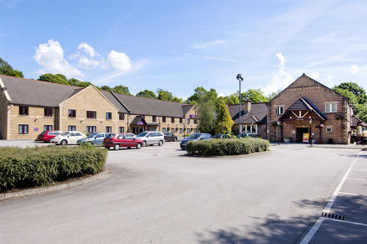Premier Inn Бърнли Екстериор снимка
