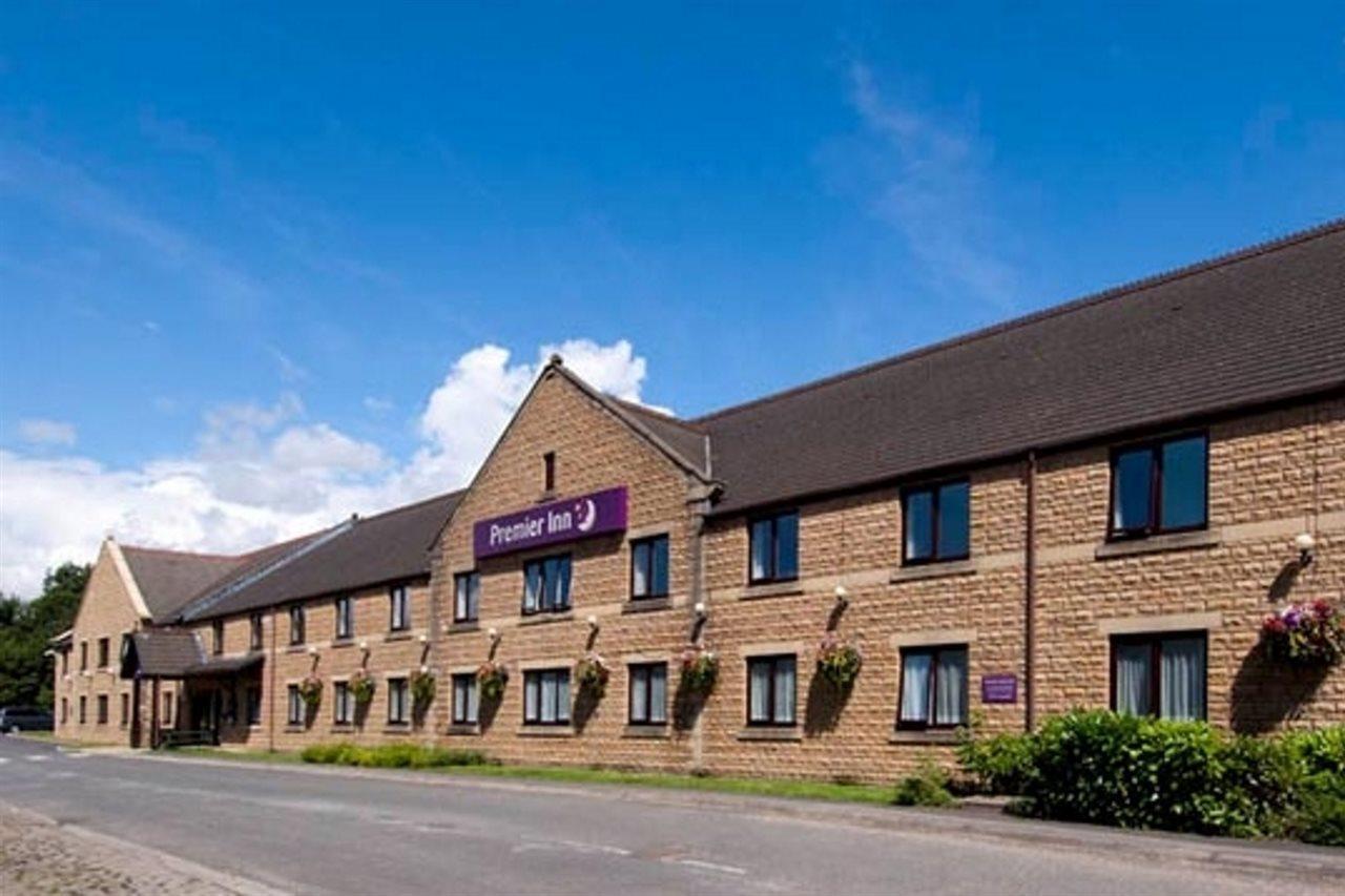 Premier Inn Бърнли Екстериор снимка