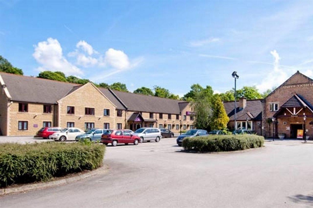 Premier Inn Бърнли Екстериор снимка